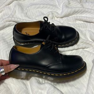 Dr Marten 3-Hole Low Shoe (11837)